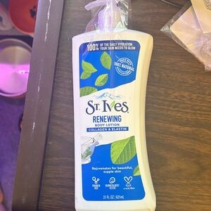 Renewing Body Lotion - Blue and White